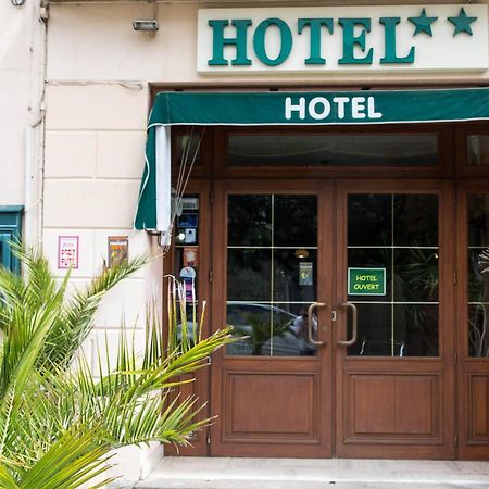 Hotel De La Gare Dol-de-Bretagne Exteriör bild